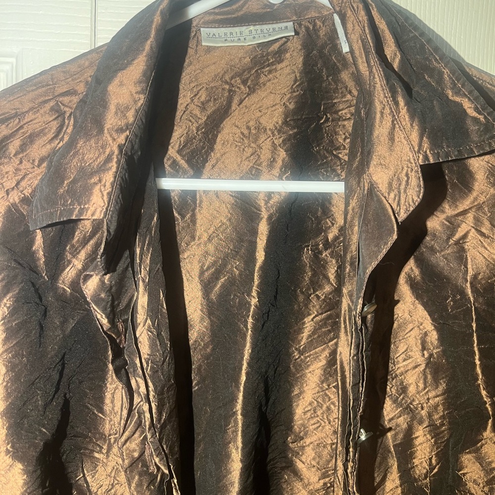 Valerie Stevens Brown Button Down Shirt - Picture 3 of 3